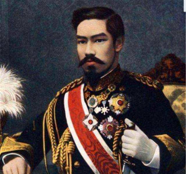 原创裕仁天皇不是侵华战争的旁观者和受害者而是实际操刀者和推动者