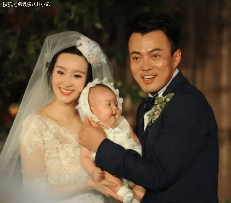 林家川:父亲是金牌编剧,娶漂亮老婆,跑龙套16年,42岁大火