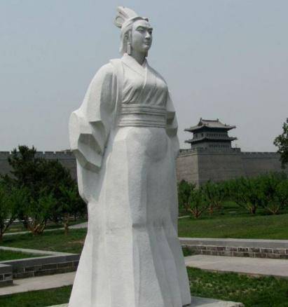 她有着未央相同的聪慧,更有未央所没有的风流_冯太后_献文帝_北魏