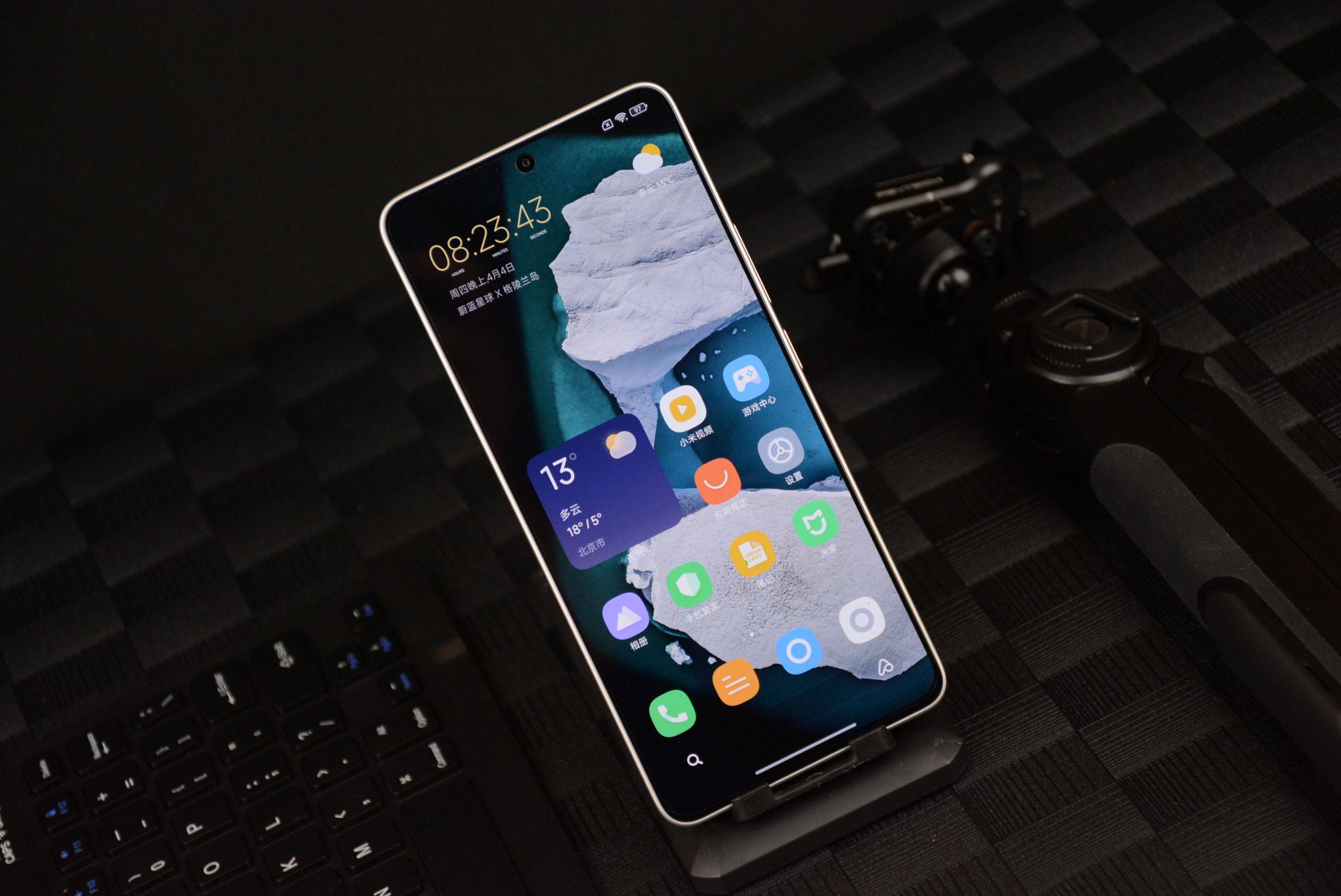 极致轻薄性能强劲:超高颜值的千元机亮点太多,redmi turbo 3评测