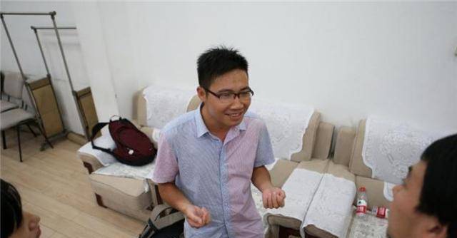 原创高考疯子吴善柳为上清华复读8年放弃北大如今怎样了