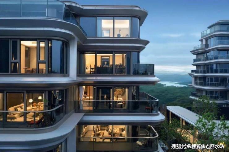 无锡市太湖实验小学,新吴实验小学; 3个中学:无锡市华庄中学,无锡国王