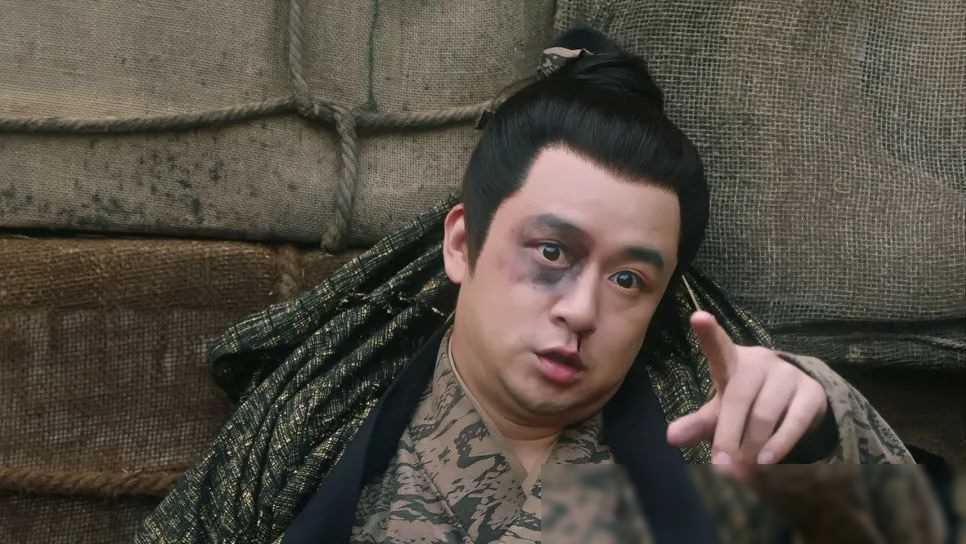 来到小渔村后,新角色王宝登场,自称是村长之子,见