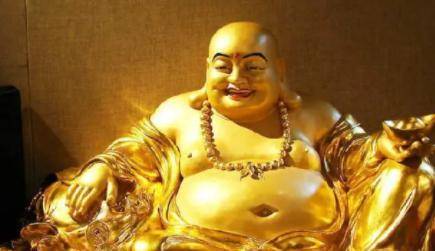 男子因长相似弥勒佛走红,被富婆看中带回家"供养",现状怎样?_佛教_佛
