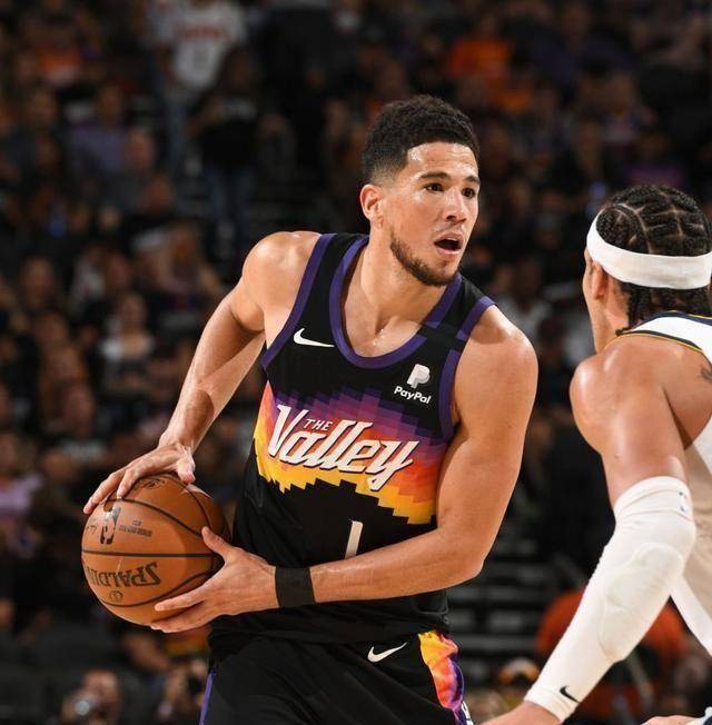 原创打爆掘金保罗1715破纪录连中三分杀死比赛离西决仅差两胜