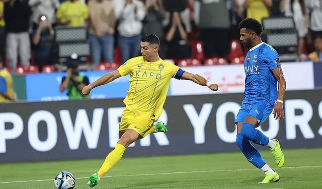 利雅得新月连胜保持不败以21逆转胜利