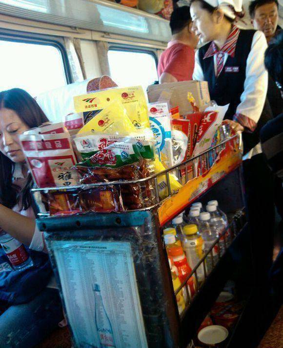 春运30年看火车上的饮食是如何一点一滴发生质变的