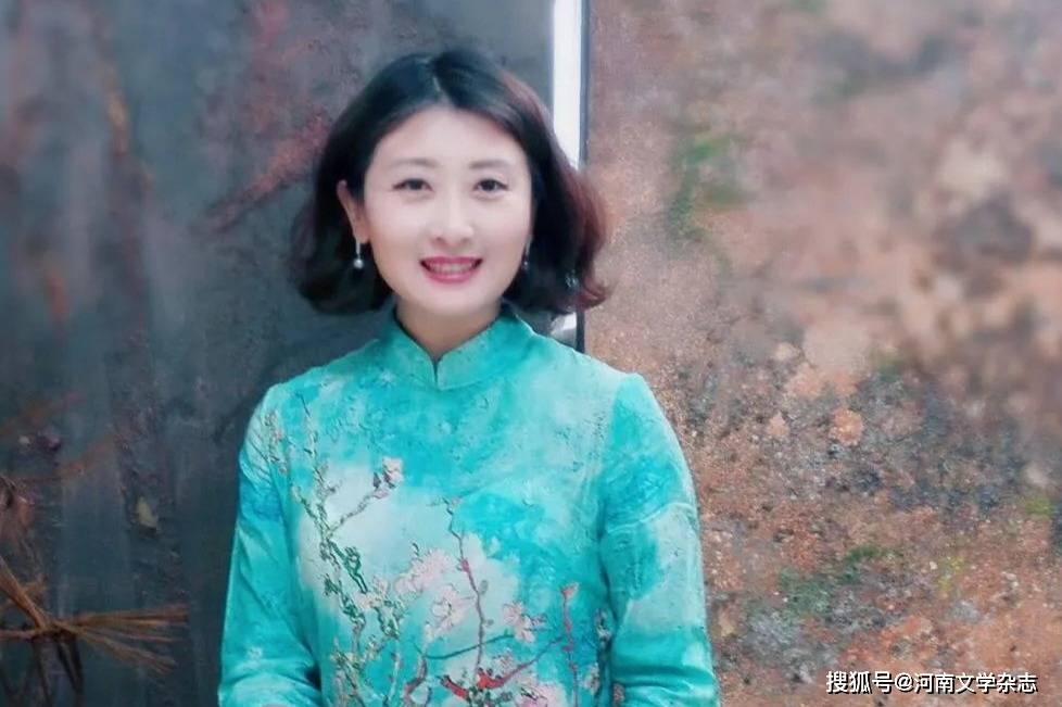 悦读张况隐匿于时光深处的寂寞与繁华新加坡诗人舒然诗歌美学探寻