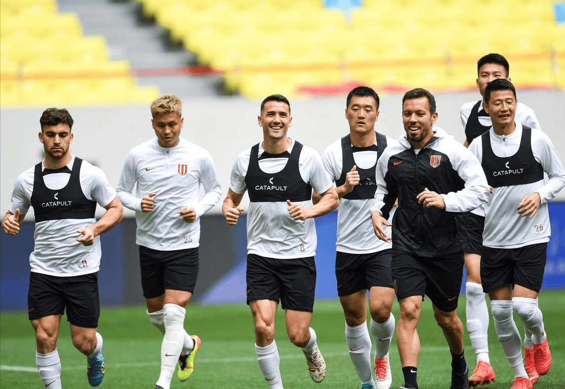 归化周定洋和奥斯卡之后国足能否坐稳亚洲二流