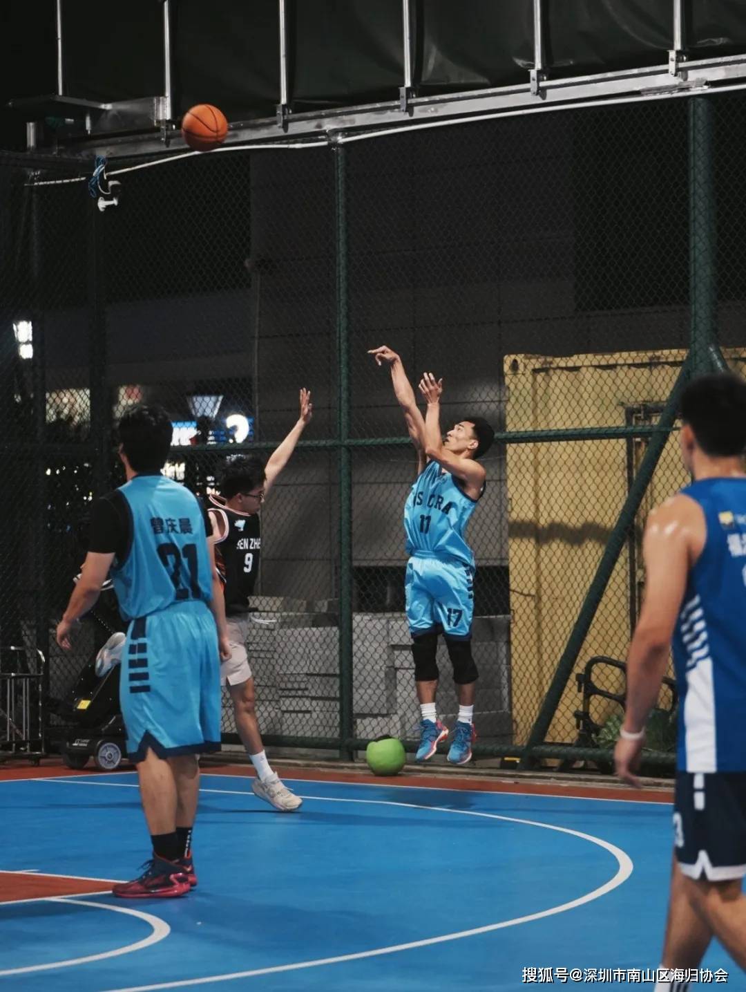 南山区海归协会篮球俱乐部友谊赛精彩回顾