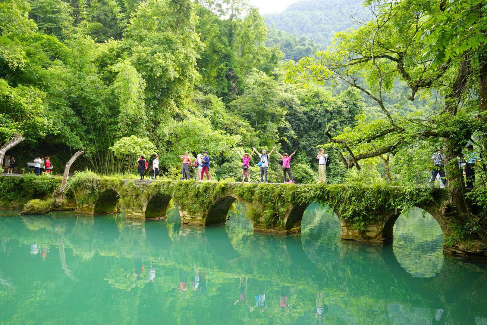 7.【镇远】镇远古镇,石屏山;6.【铜仁】梵净山,红云金顶,蘑菇石;5.