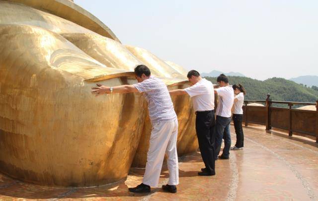 投资12亿元打造而成,却因门票太贵无人问津_中原_大佛_景区
