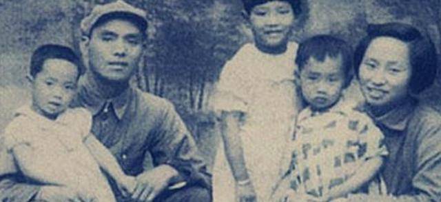 在不久后的一个晚上,王必成的夫人陈瑛告诉王必成,他们的儿媳妇也要求