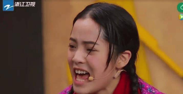 欧阳娜娜姐姐那句"蚂蚁竞走十年啦"的说法已经成为了群嘲的表情包.