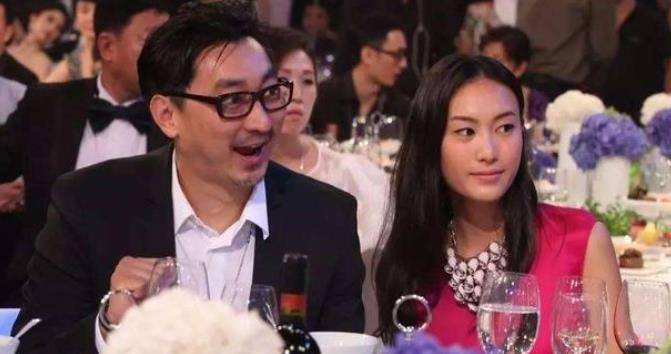 21岁出道靠一"脱"成名,26岁放弃华谊老板娘,恋上摄影师_赵磊_发展