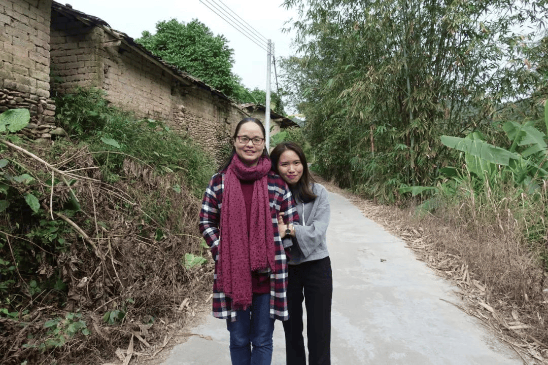 这是张正敏人生的第一个转折点,她上了镇上更好