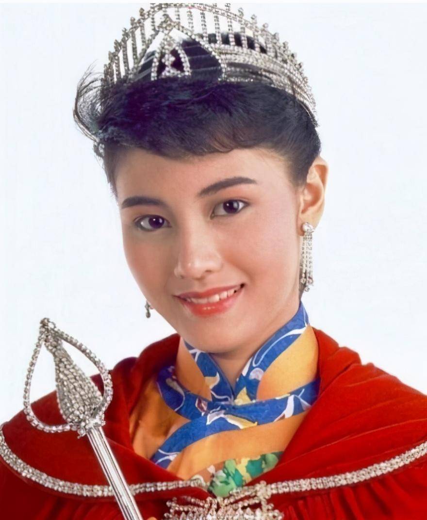 "八,1989年陈法蓉陈法蓉的学历好,模样好,回答问题大方得体,让不少