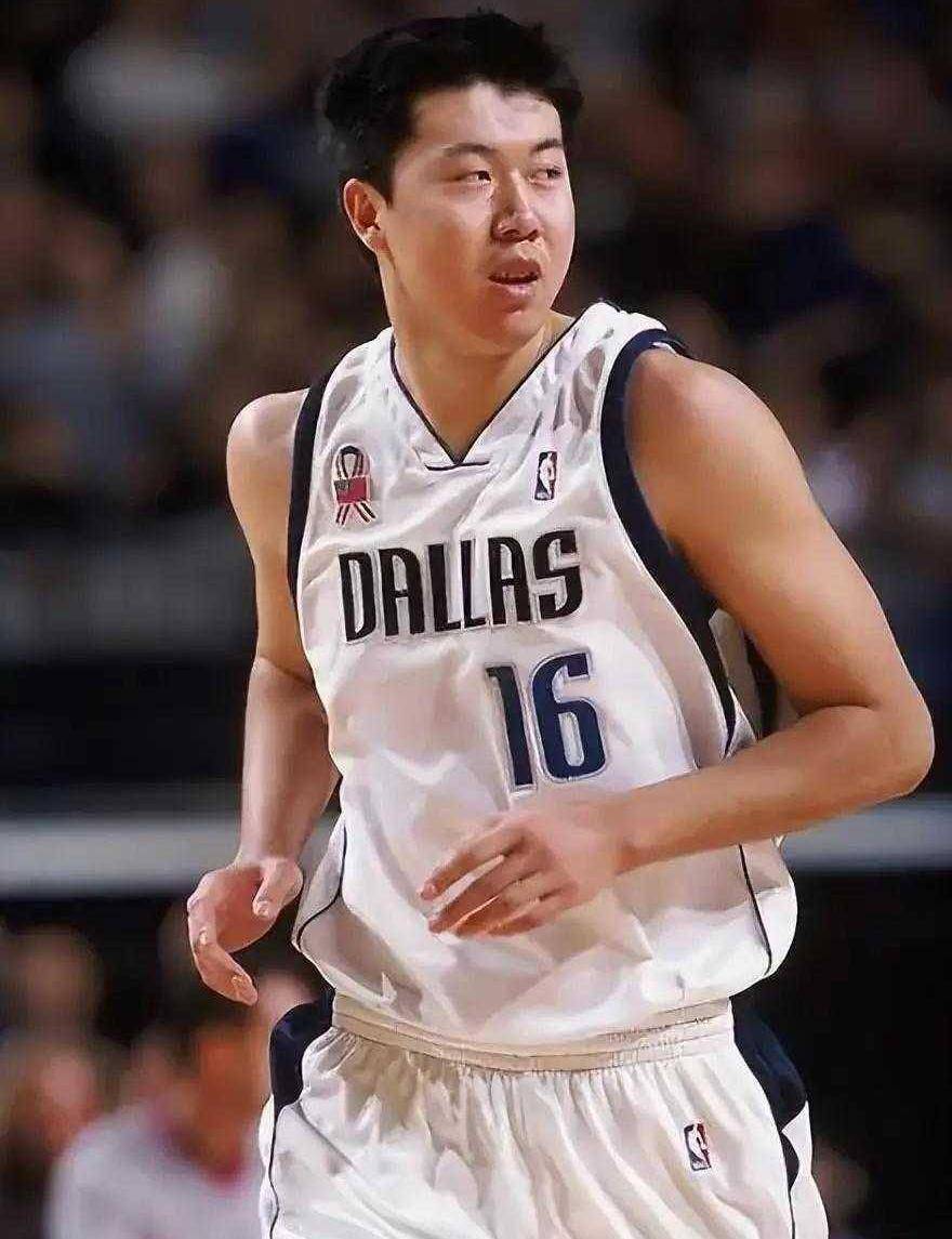 nba比赛中得分最多的我们球员大志21分巴特尔12分姚联赛呢