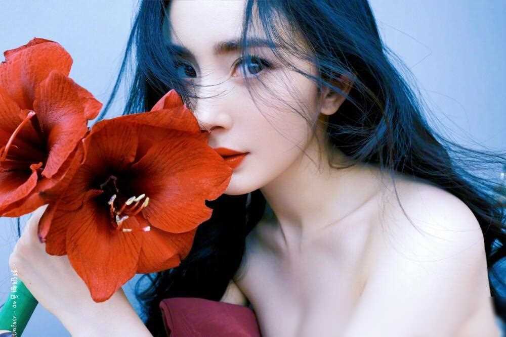 杨幂频上热搜85花局势逆转引关注新作品营销引发讨论