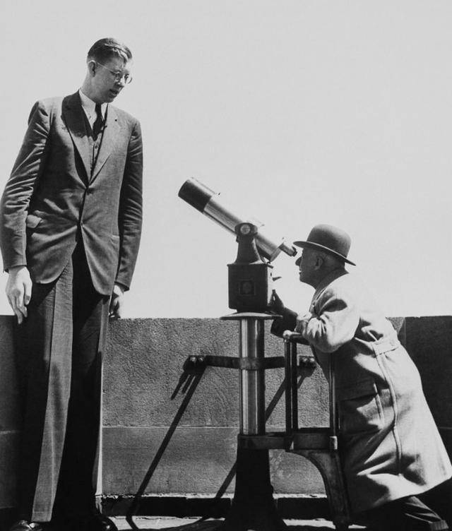 身高272米22岁去世的温和巨人至今无人打破此世界纪录