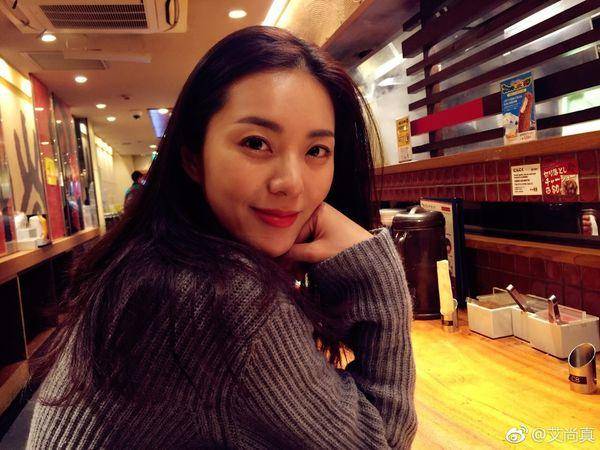 (图/翻摄自微博/艾尚真)范曾作画擅长人物画,画作被国际许多美术馆