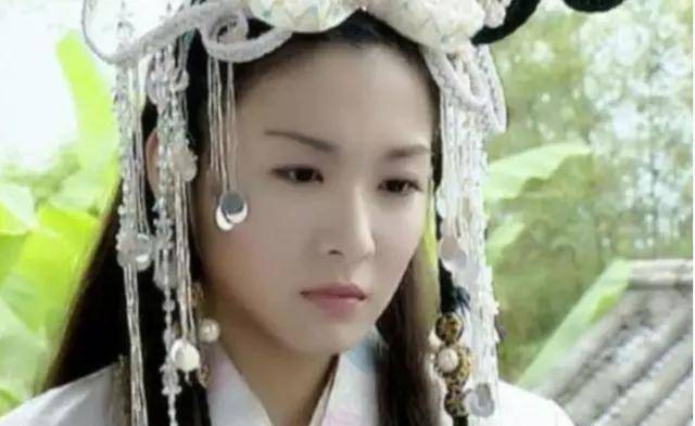 身为一介女流,一点武功也不会,但是确是大佬的标配,她是聂人王的老婆