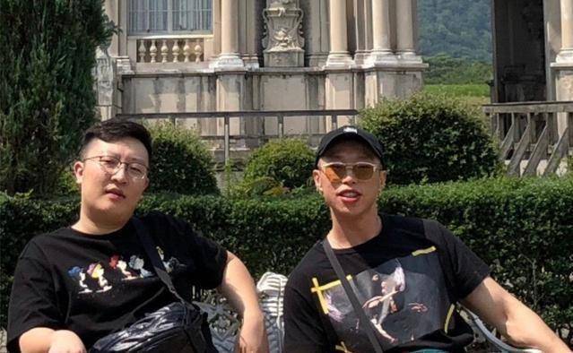 德云社烧饼又晒娃小烧麦表情严肃超好玩师父曹鹤阳遭调侃