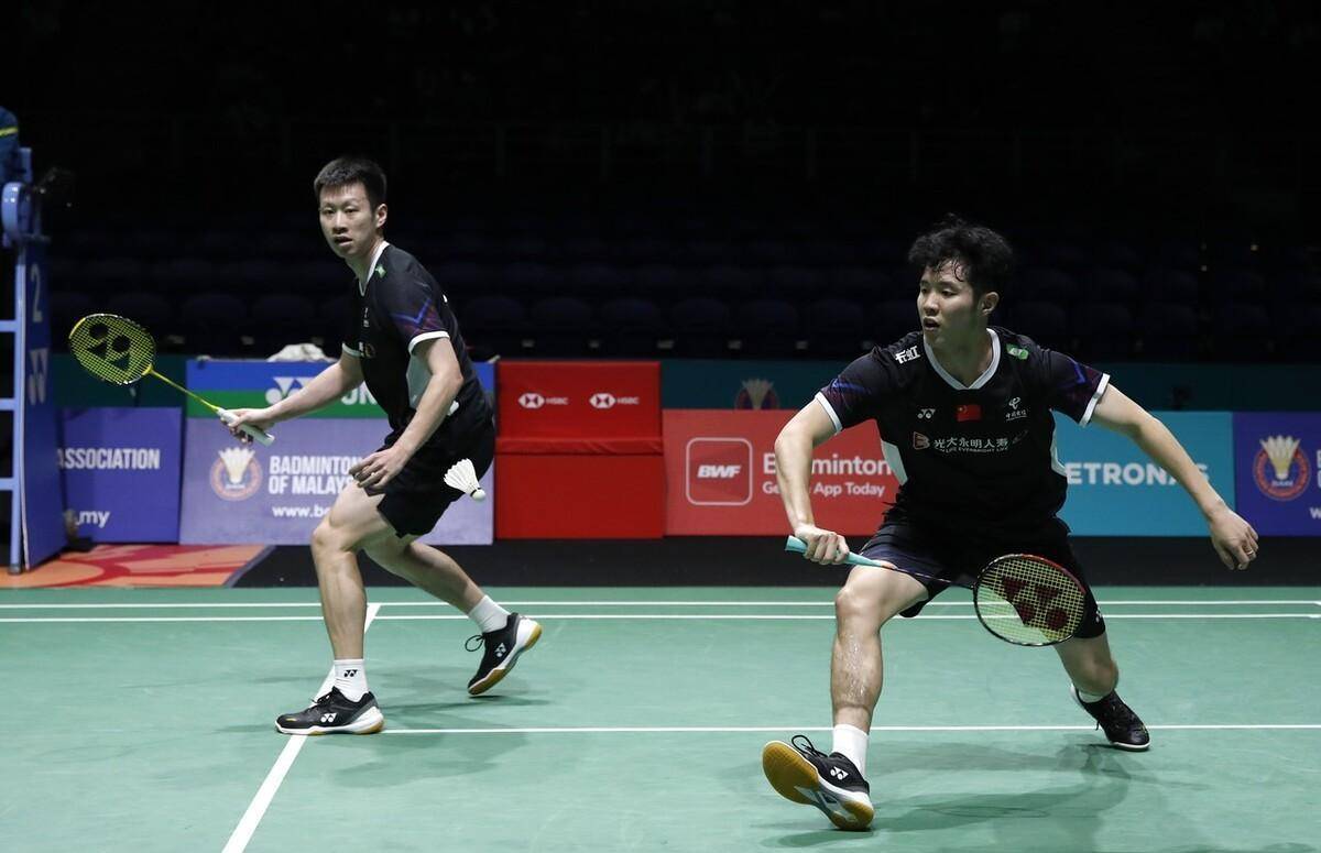 刘雨辰欧烜屹开门红,国羽男双奥运满额在望,李洋王麒麟信心大增