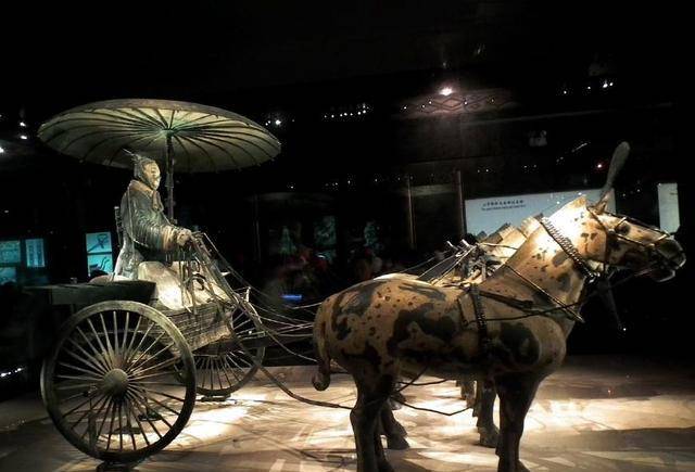 古代比现代还要严格的交通规则,违章的话轻则鞭刑,重则要命_马车_行走