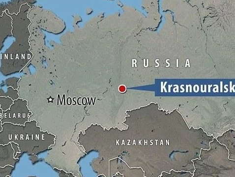 原创俄罗斯惊现透明青蛙皮肤像果冻骨骼内脏清晰可见