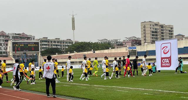 广州豹1-0深圳青年人广州豹成立仅一年,由国家队名宿黎兵担任现任主
