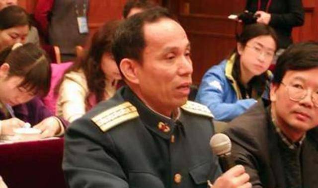 1989年林贤顺驾机回大陆躲过12架战机追击娶美女主持人为妻