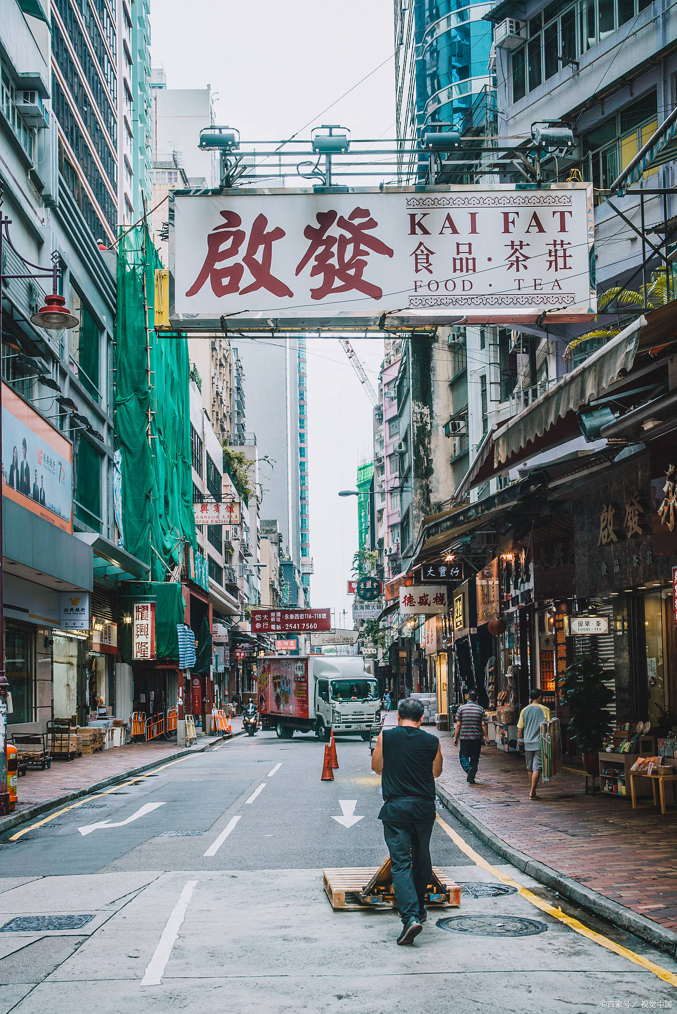 一家人跟团去香港玩三天两晚需要多少钱