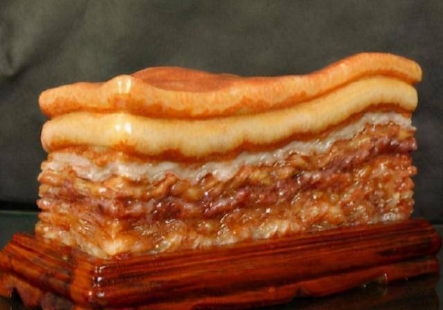 河南老农发现一米猪肉石栩栩如生拒10万收购后怎样了