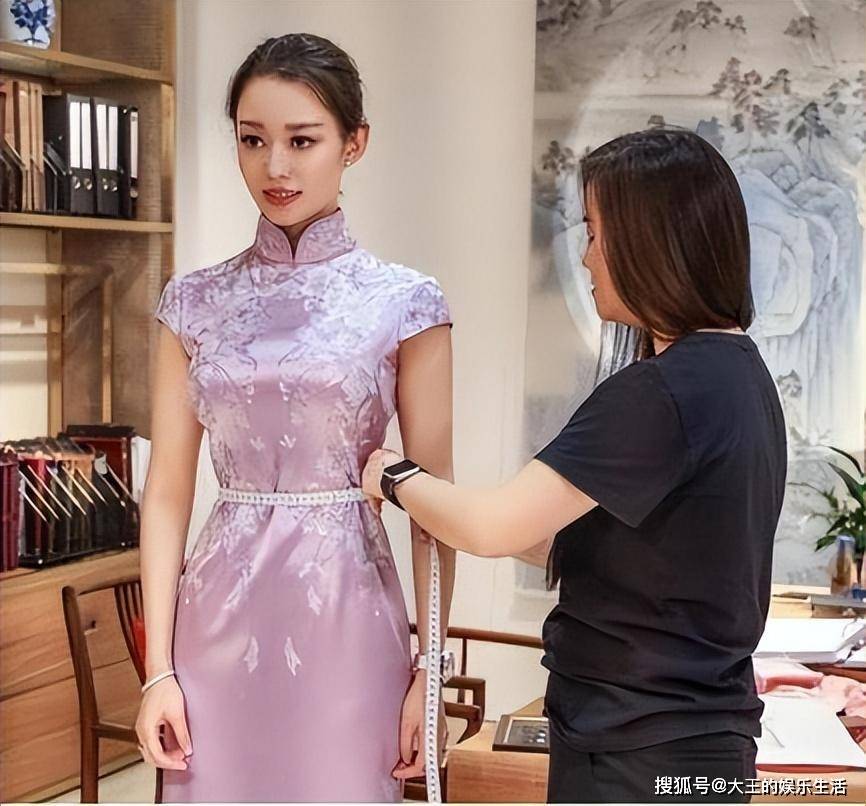 原创迷恋朗朗吉娜怒怼谢娜不让老公做家务因秀腰获得官媒批评