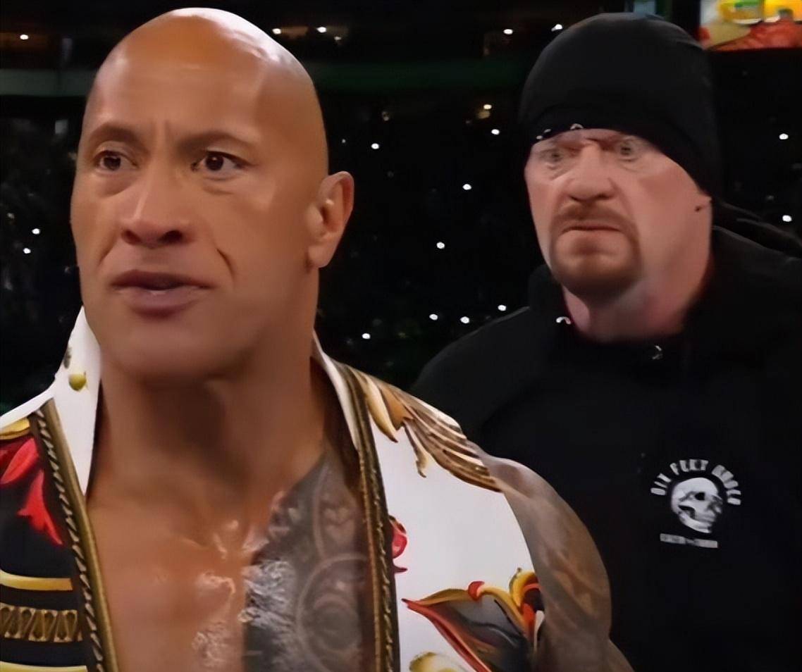 世纪同框wwe摔跤狂热大赛上演约翰塞纳和巨石强森同台