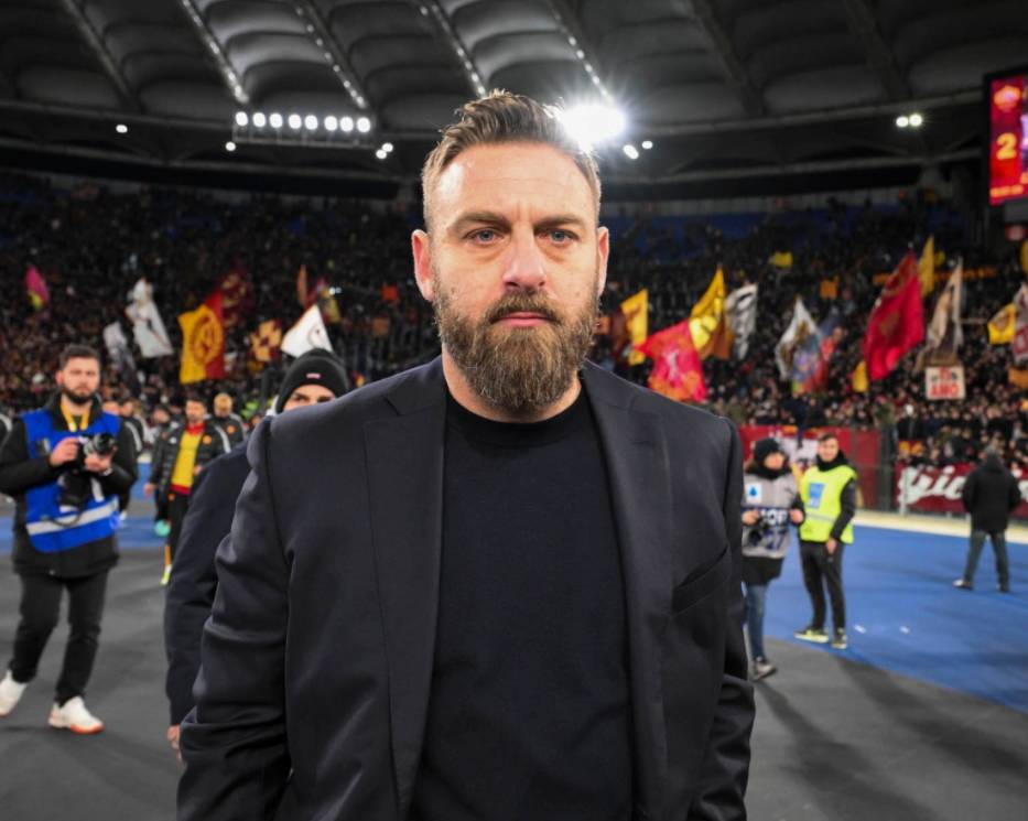 原创10圣西罗沦陷ac米兰多线溃败少帅完胜狂人罗马剑指四强