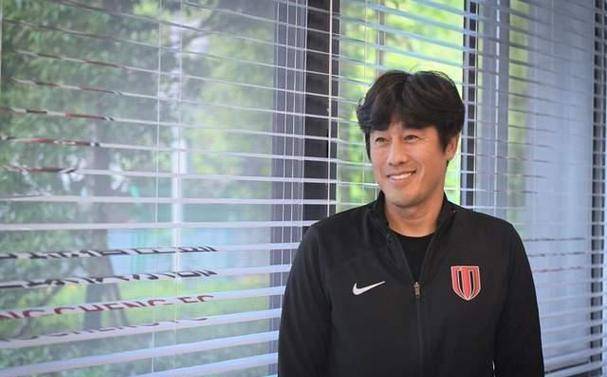 原创6战0胜垫底前亚冠冠军强挖成城助教救火泰山大将同步加盟