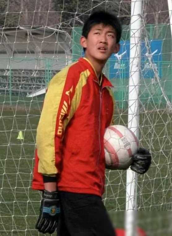 原创铁门传奇颜骏凌300战传奇忠诚不只是传说