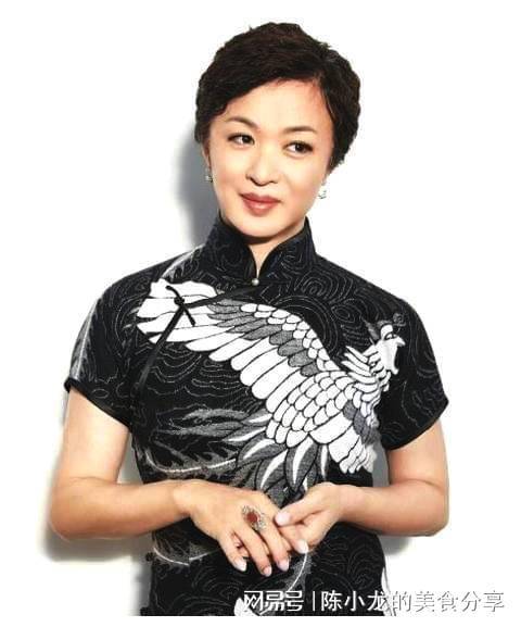 原创彪悍的人生不需要解释57岁再婚的金星又重新讲起了脱口秀