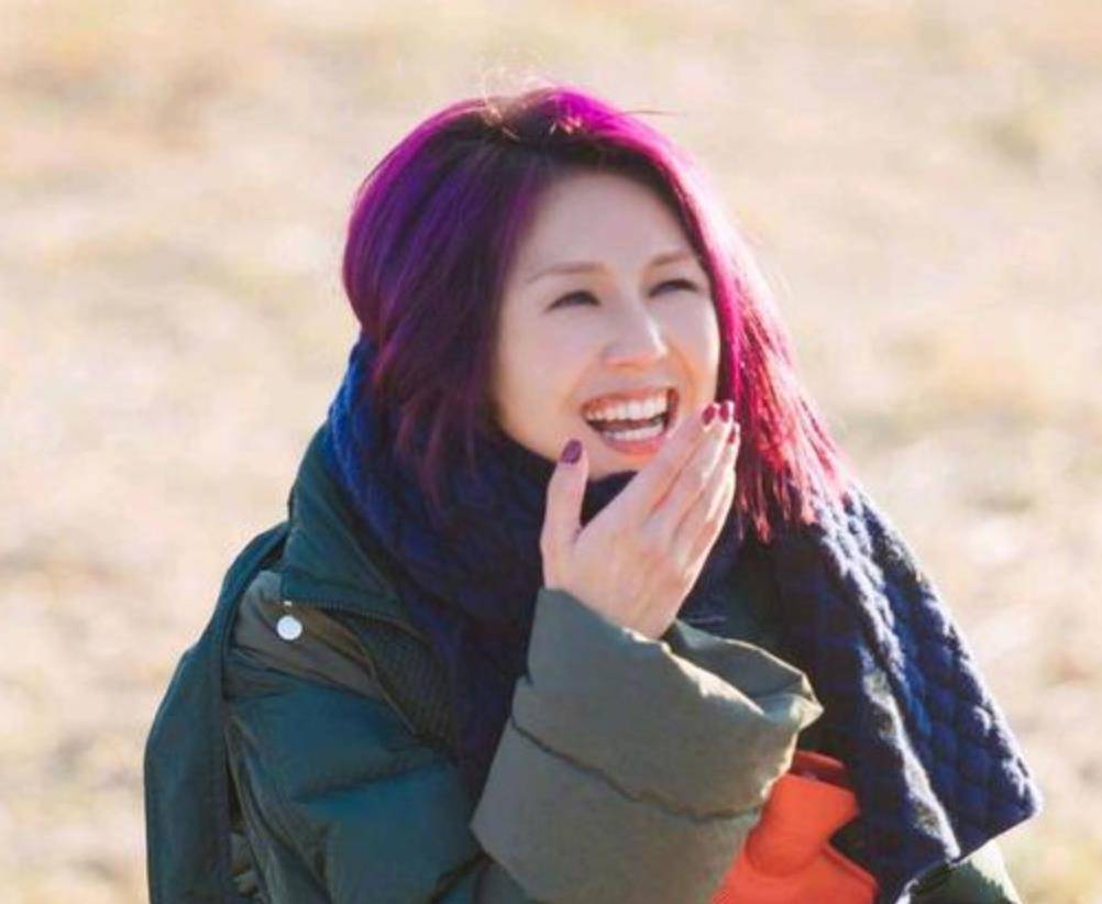 中超新赛季乱七八糟发型比韦世豪玫瑰金更惊艳就属李智丁香色发型