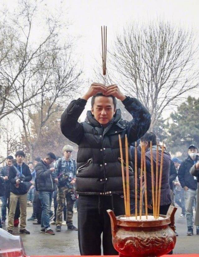 邓超为了新戏暴瘦盘点那些为了作品忽胖忽瘦的明星!_减肥_要求_电影