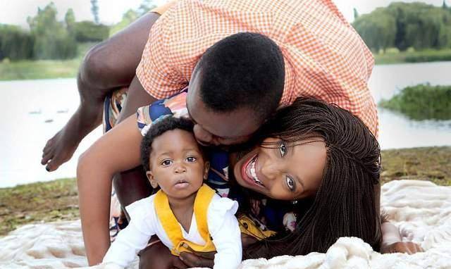 中国富家女爱上南非"拳王"胡斯,生下2个混血儿后,惨被抛弃!