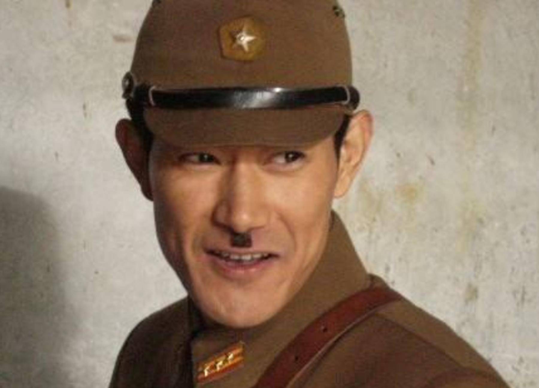 矢野浩二,一个在中国演了十五年国外人的国外演员,他无法改变自己的