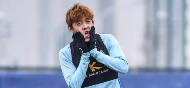 原创于根伟英明之举拒绝津门虎球迷强推张诚选择中冠联赛新征程