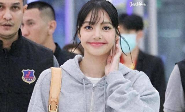 变样,失去韩流滤镜和妆造后,已经完全归于普通人_因为_jennie_女明星