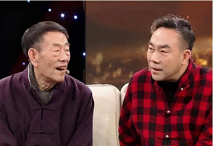 用手拍郭德纲的脸,老郭不敢生气还笑脸相迎,相声界的隐形富豪_杨议