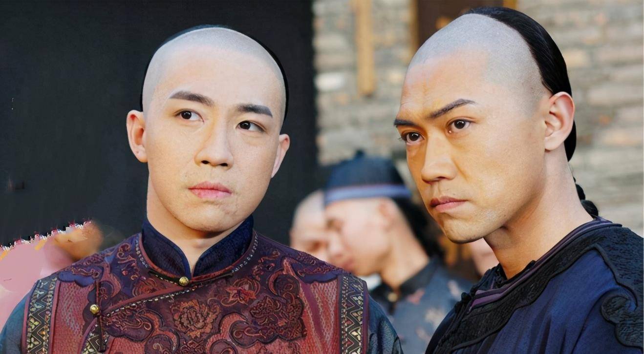 在《那年花开月正圆》中俞灏明饰演的杜明礼可是一改往日俞灏明给观众