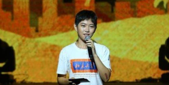 北大学霸成女陆战队员,首长对其连连称赞,如今名利双收_宋玺_时候_服