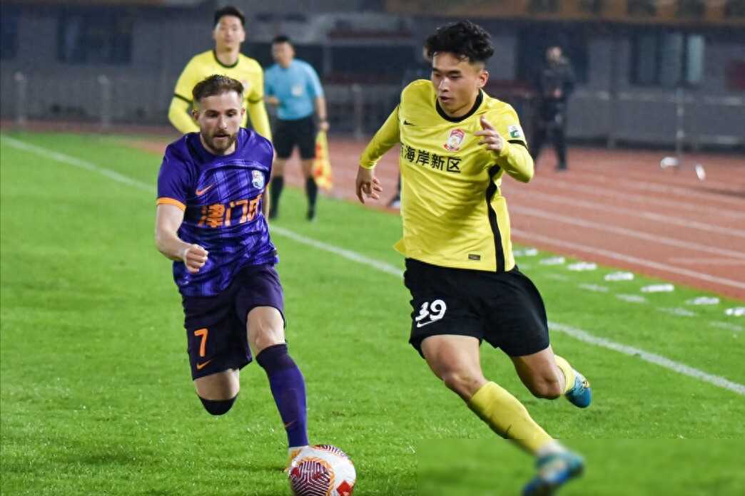 原创青岛西海岸03天津津门虎津门虎7号球员表现出色获评分第一